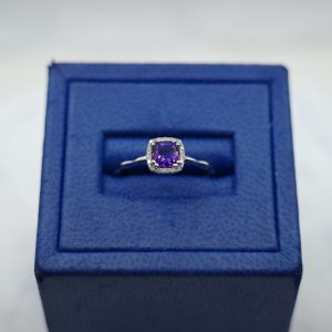 Amethyst (0.52 ctw) and Diamond (0.04 ctw) 14kt White Gold Ring