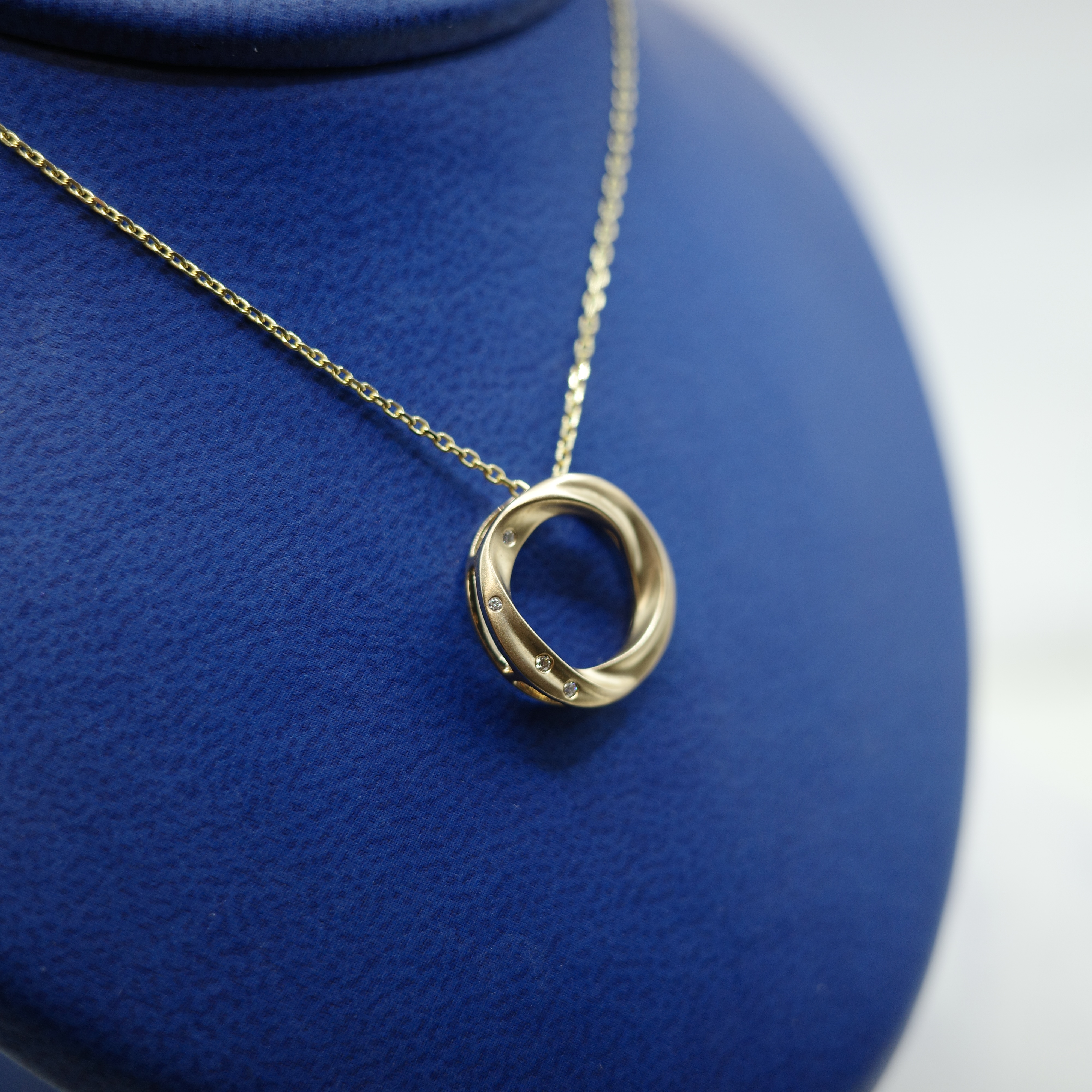 14kt Yellow Gold and Diamond (0.03 ctw) Pendant on 14kt Yellow Gold Chain