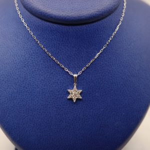 Diamond (0.14 ctw) Star Pendant Set in 14kt White Gold on 14kt White Gold 18" Chain