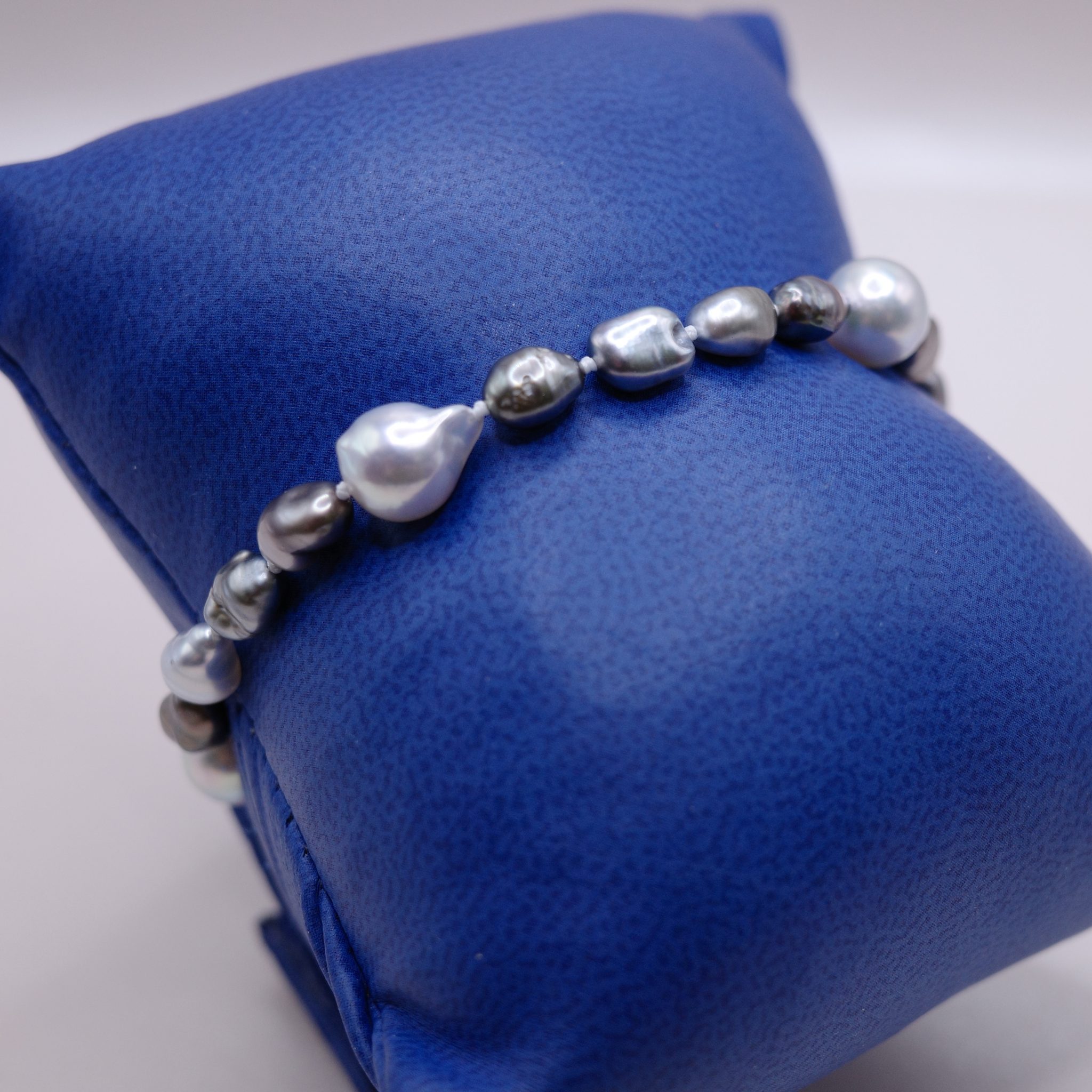 Chas S. Rivchun and Sons Jewelers