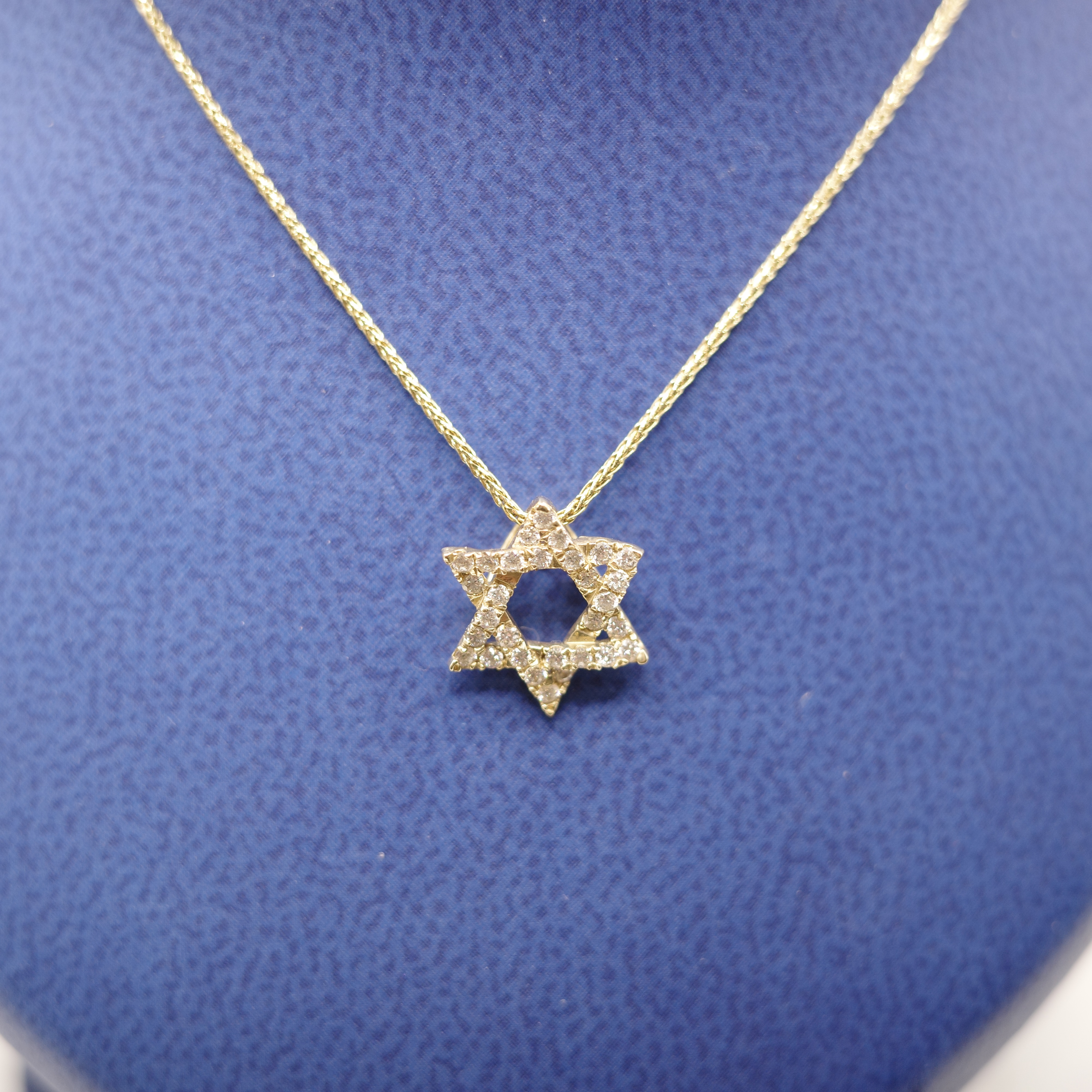6-Pointed Star Pendant with Diamonds (0.22 ctw) Set in 14kt Yellow Gold on 16" 14kt Yellow Gold Chain